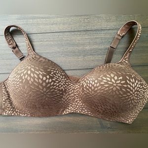 Playtex Women's Secrets Body Revelations Bra size 44D